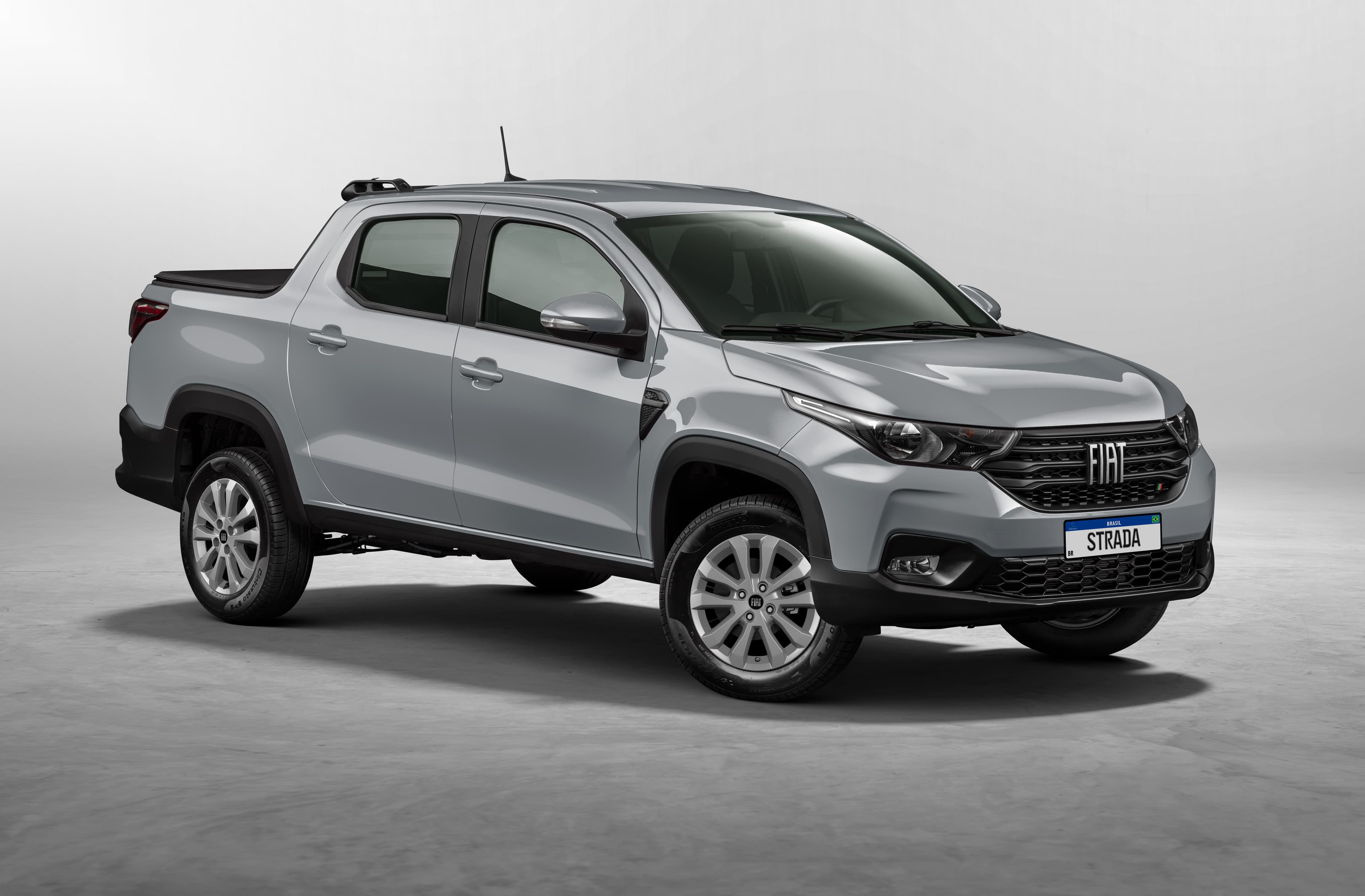 Fiat Strada Freedom CD 2026: ficha técnica, consumo e motor